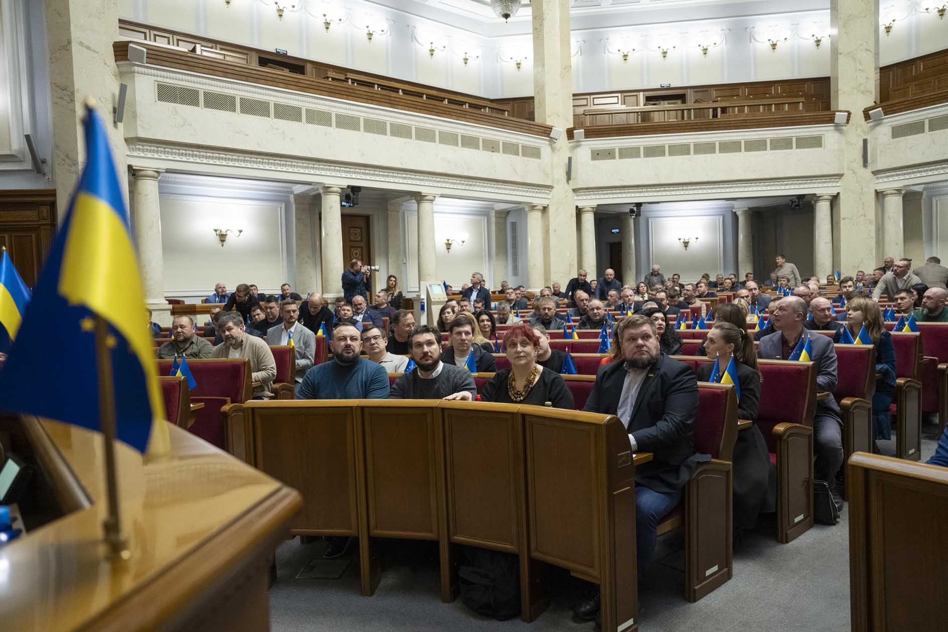 Щодо місцевої складової (локалізації) в публічних та оборонних закупівлях