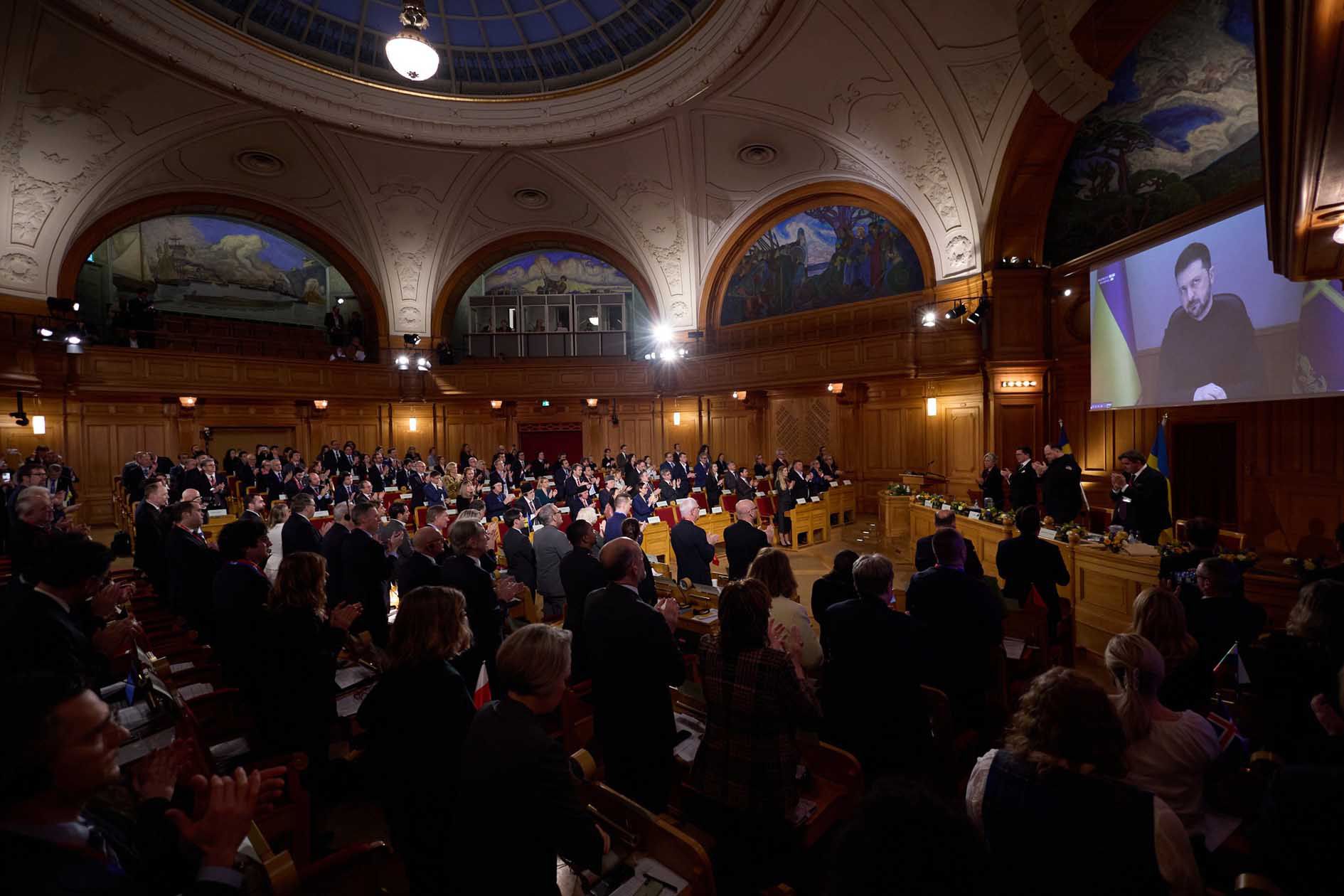 IV Парламентський Саміт Міжнародної Кримської Платформи: Світові парламентарі окреслили «червоні лінії» миру та закликали до посилення тиску на агресора