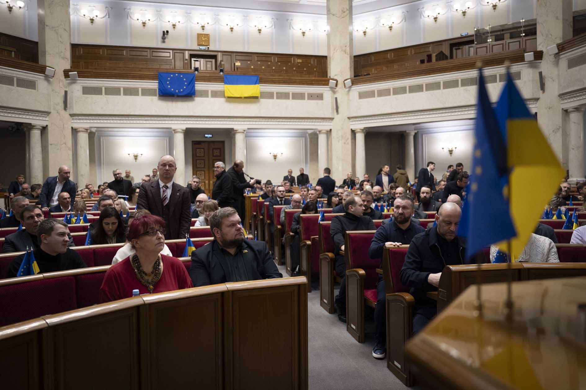 Про попередній звіт Тимчасової слідчої комісії з питань розслідування можливих порушень законодавства України при здійсненні заходів з оборони держави