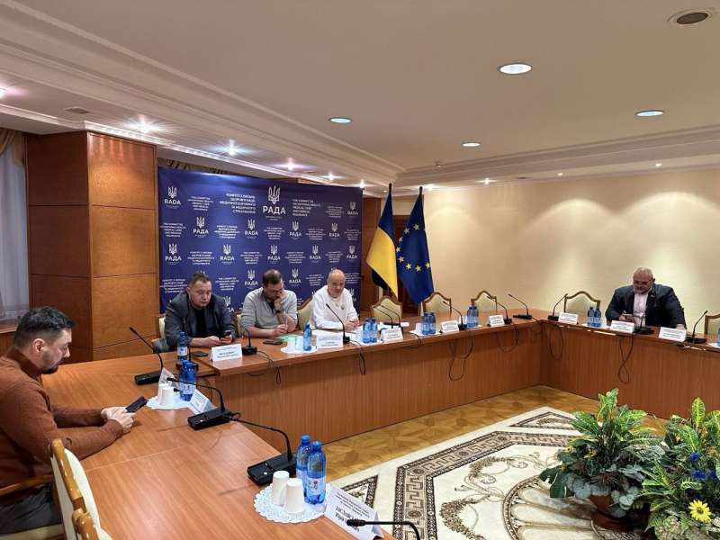 Комітет з питань здоров'я нації, медичної допомоги та медичного страхування рекомендує Верховній Раді прийняти за основу доопрацьований законопроєкт щодо врегулювання обігу нікотинових паучів