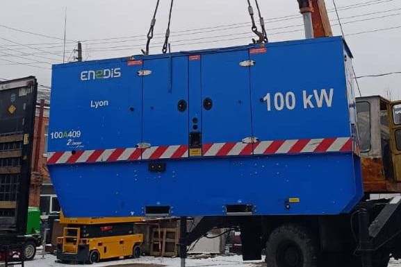 Чернігівська область отримала сім потужних генераторів з Франції