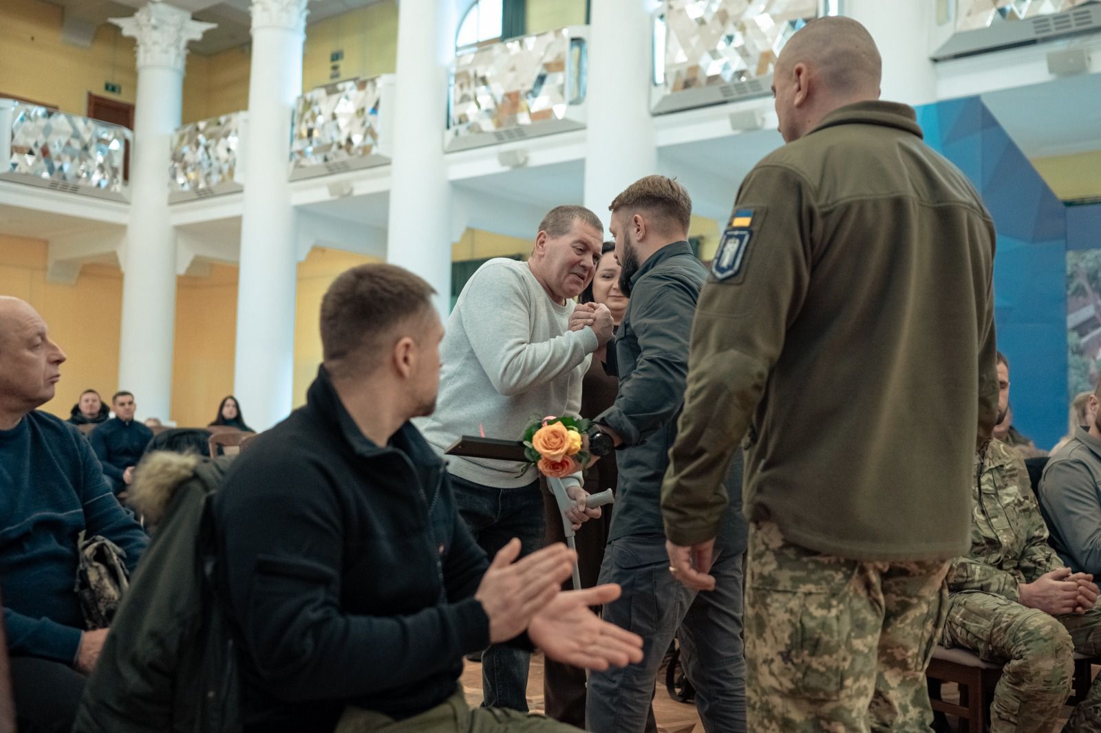 Коли держава дійсно дбає: у столиці вручили сертифікати на житло