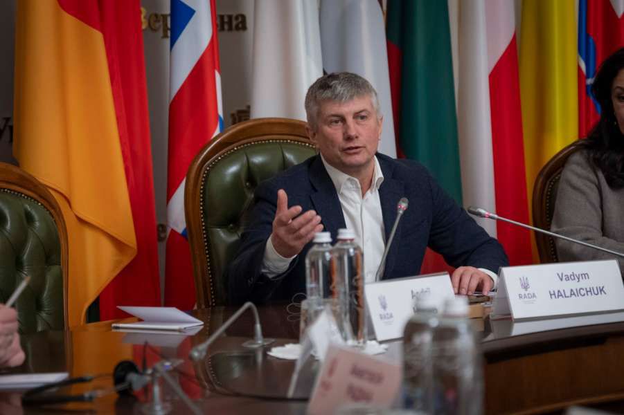 Представники Верховної Ради України провели зустріч з глобальною мережею парламентаріїв «Об’єднані для України» (U4U)