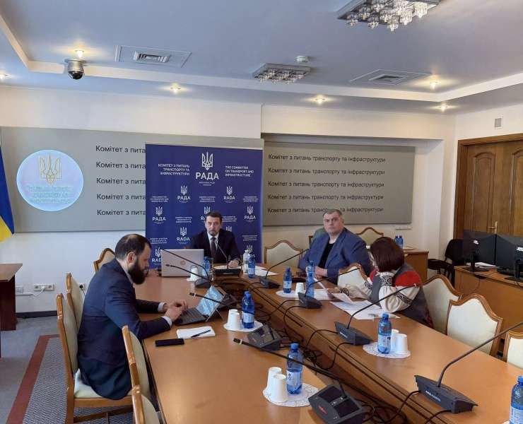 Електронне посвідчення тракториста-машиніста та права водіїв з інвалідністю: відбулося засідання підкомітету з питань безпеки дорожнього руху та безпеки на транспорті