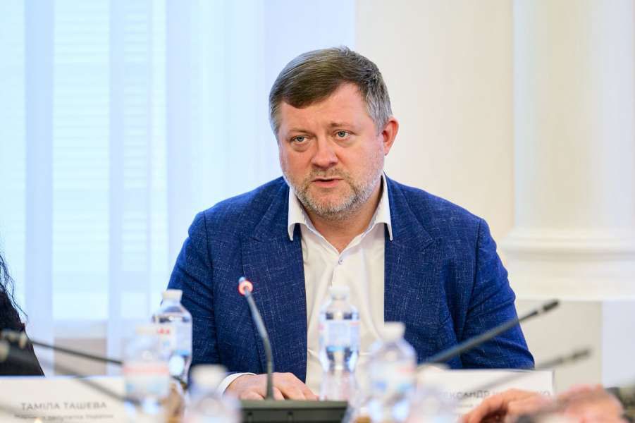 Україна працює над захистом, підтримкою та інтеграцією молоді з тимчасово окупованих територій — Олександр Корнієнко