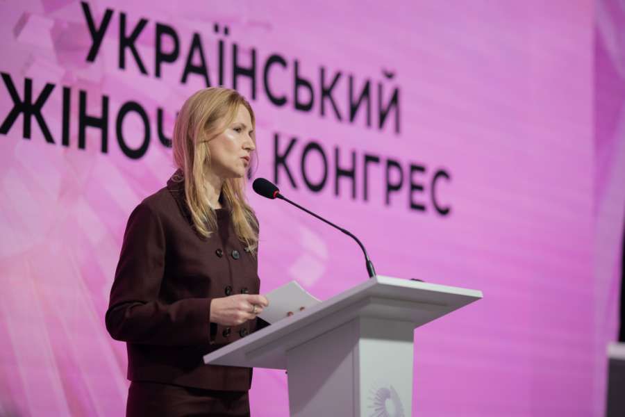 Віцеспікерка Олена Кондратюк відкрила Український Жіночий Конгрес у Вінниці: «Сміливість жінок народила силу»