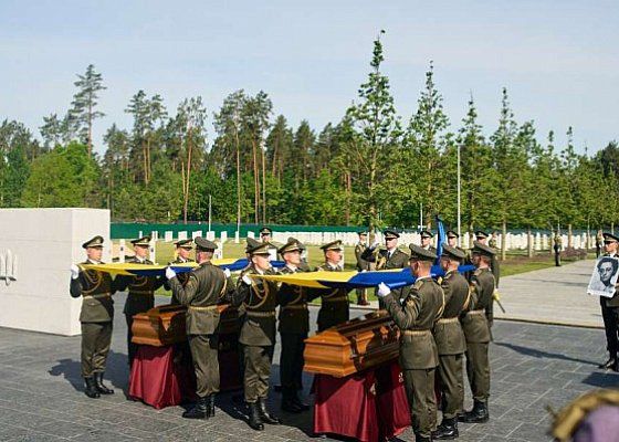 Пантеон видатних українців: керівництво Верховної Ради України взяло участь у церемонії перепоховання останків лідера ОУН