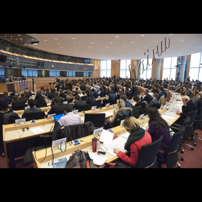Візит Голови Верховної Ради України до Європейських інституцій (м. Брюссель).
Володимир Гройсман і Голова Комітету Європейського Парламенту з питань закордонних справ Е.Брок взяли участь у засіданні Комітету Європейського Парламенту з питань закордонних справ.
