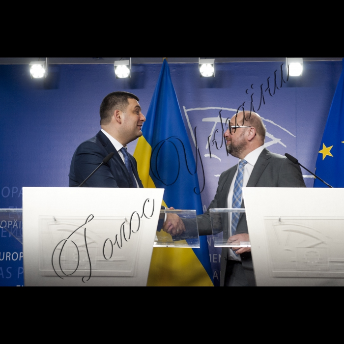 Візит Голови Верховної Ради України до Європейських інституцій (м. Брюссель).
Зустріч з Президентом Європейського Парламенту Мартіном Шульцем.
Спільний підхід до преси.
