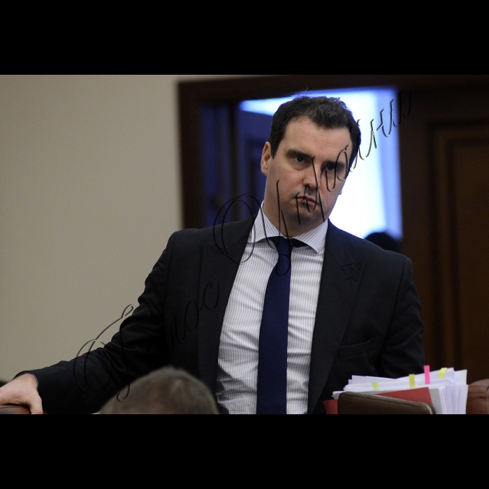 Київ.
Під головуванням Прем’єр-міністра України Арсенія Яценюка відбулося засідання уряду.
Міністр економічного розвитку і торгівлі України Айварас Абромавичус.