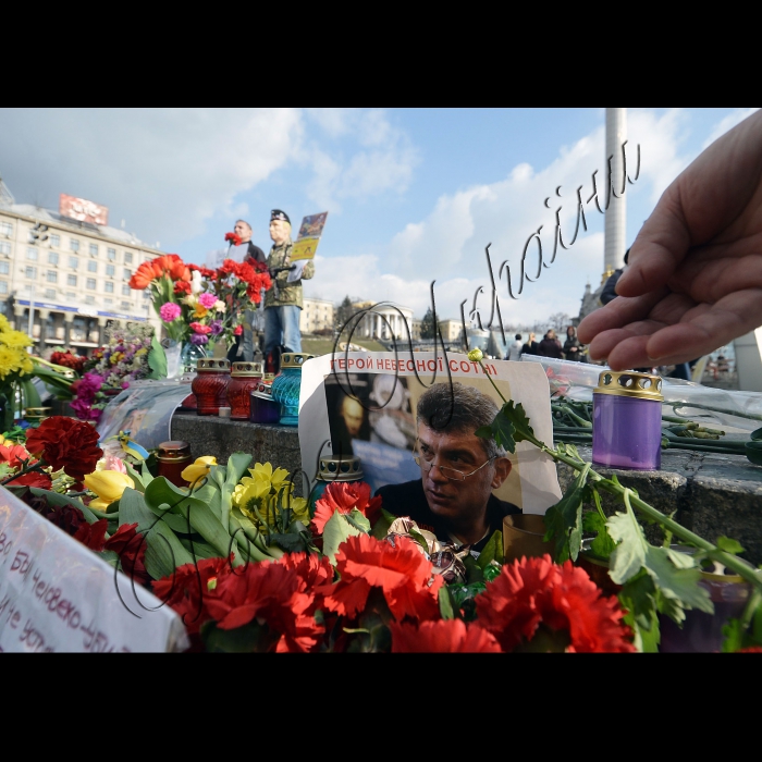 Акція пам'яті російського політичного діяча Бориса Нємцова на Майдані Незалежності у Києві.