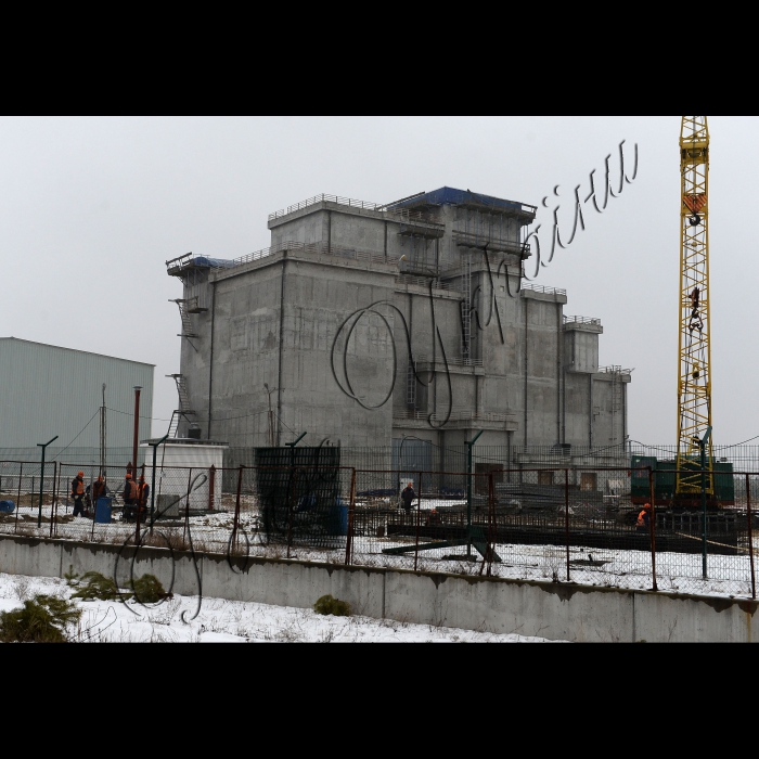 Робоча поїздка на Чорнобильську АЕС членів комітету Верховної Ради України з питань екологічної політики, природокористування та ліквідації наслідків аварії на ЧАЕС.
На майданчику будівництва сховища відпрацьованого ядерного палива сухого типу (СВЯП-2).
