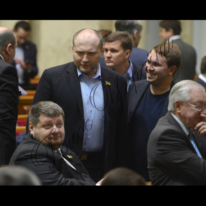 Пленарне засідання Верховної Ради України.
Володимир Пилипенко, Роман Романюк.