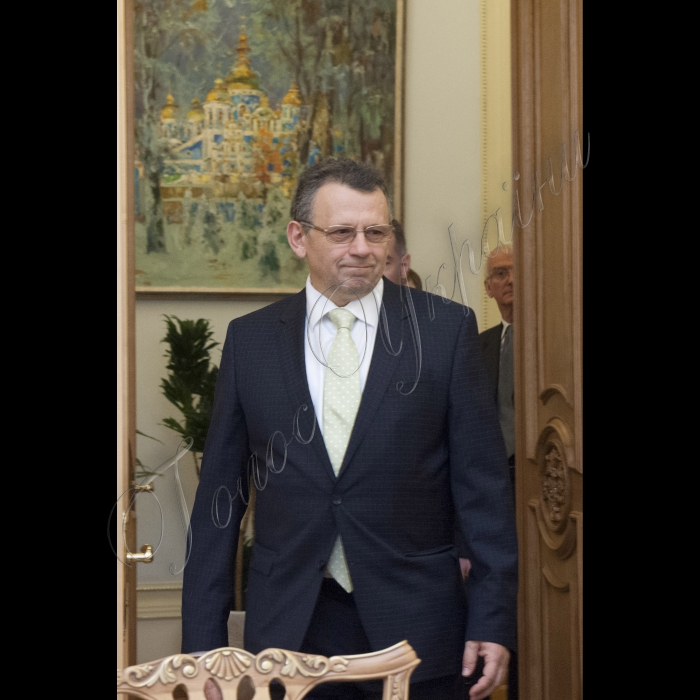 Зустріч Голови ВР України Володимира Гройсмана з Главою Консультативної місії Європейського Союзу з реформування сектору цивільної безпеки України Кальманом Міжеєм