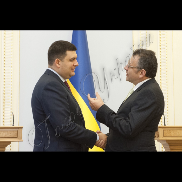 Зустріч Голови ВР України Володимира Гройсмана з Главою Консультативної місії Європейського Союзу з реформування сектору цивільної безпеки України Кальманом Міжеєм
