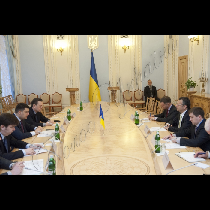 Зустріч Голови ВР України Володимира Гройсмана з Главою Консультативної місії Європейського Союзу з реформування сектору цивільної безпеки України Кальманом Міжеєм
