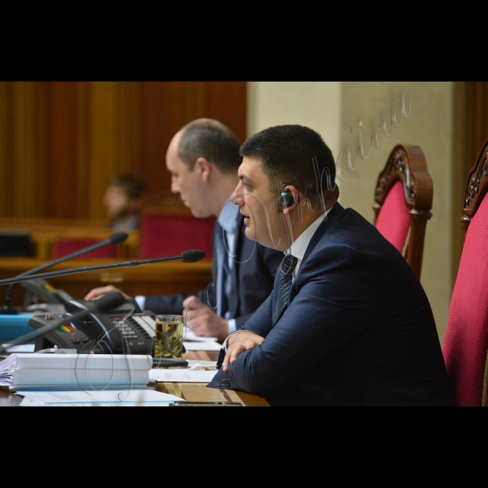 Пленарне засідання Верховної Ради України.
Голова Верховної Ради Володимир Гройсман, заступник Голови Верховної Ради Андрій Парубій.