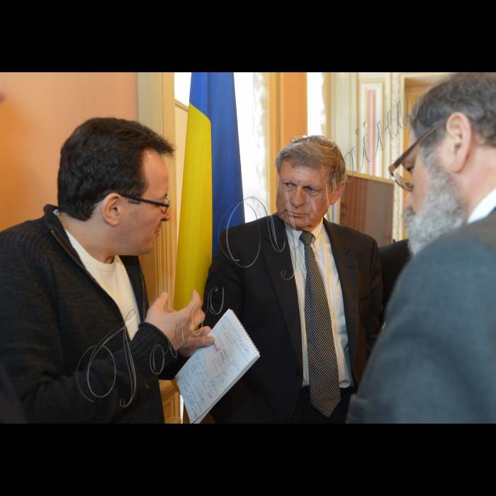 Київ. Відбулась зустріч депутатів Коаліції Верховної Ради України з колишнім віце-прем’єром, міністром фінансів та головою Національного Банку Польщі Лешеком Бальцеровичем. 