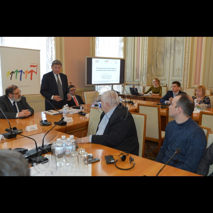 Київ. Відбулась зустріч депутатів Коаліції Верховної Ради України з колишнім віце-прем’єром, міністром фінансів та головою Національного Банку Польщі Лешеком Бальцеровичем. 