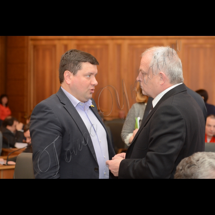 Погоджувальна рада у ВР.
Олександр Данченко, Степан Кубів.