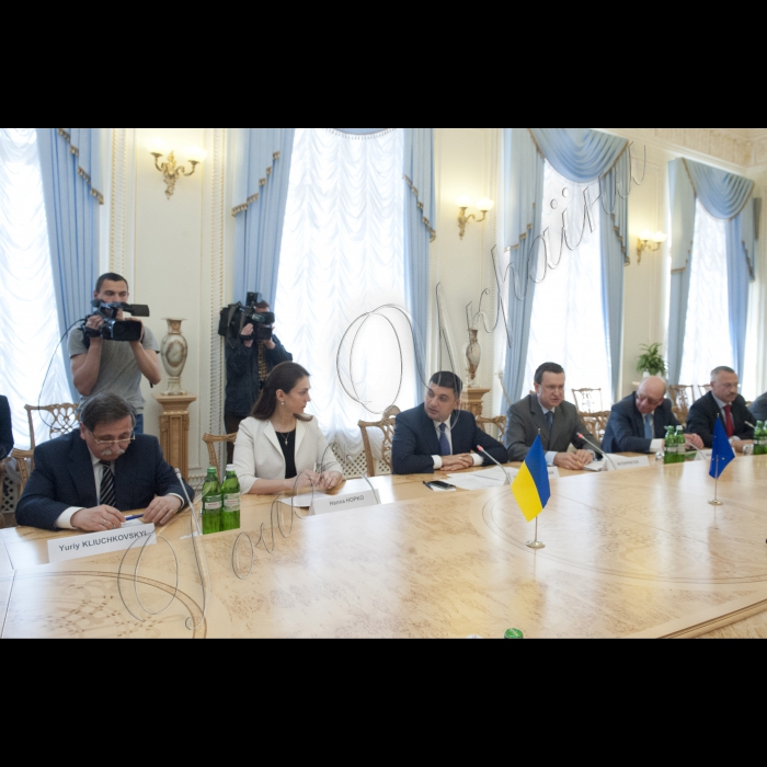 Зустріч Голови ВР України Володимира Гройсмана з членом Європейської Комісії з питань розширення та Європейської політики сусідства Йоганнесом Ханом.