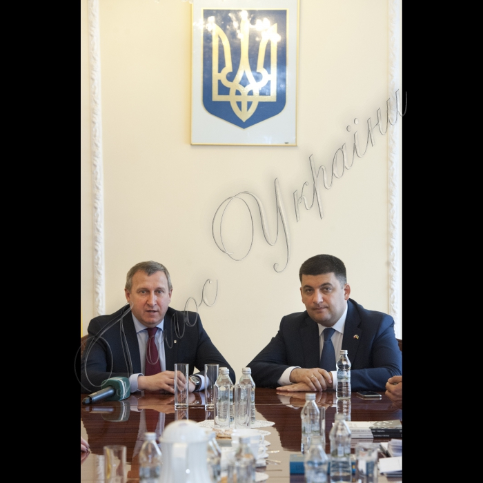 30 квітня 2015 Офіційний візит Голови ВР України Володимира Гройсмана у Республку Польша. Зустріч з активом української громади.
Посол України у Республіці Польща Андрій Дещиця і Голова ВР України Володимир Гройсман