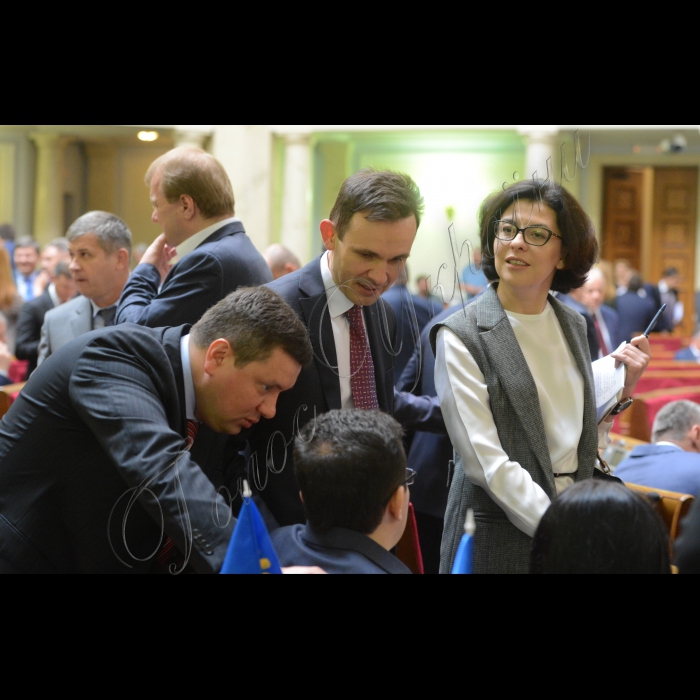 12 травня 2015 року.  Пленарне засідання ВР
Олександр Данченко Олег Лаврик САМ Оксана Сироїд