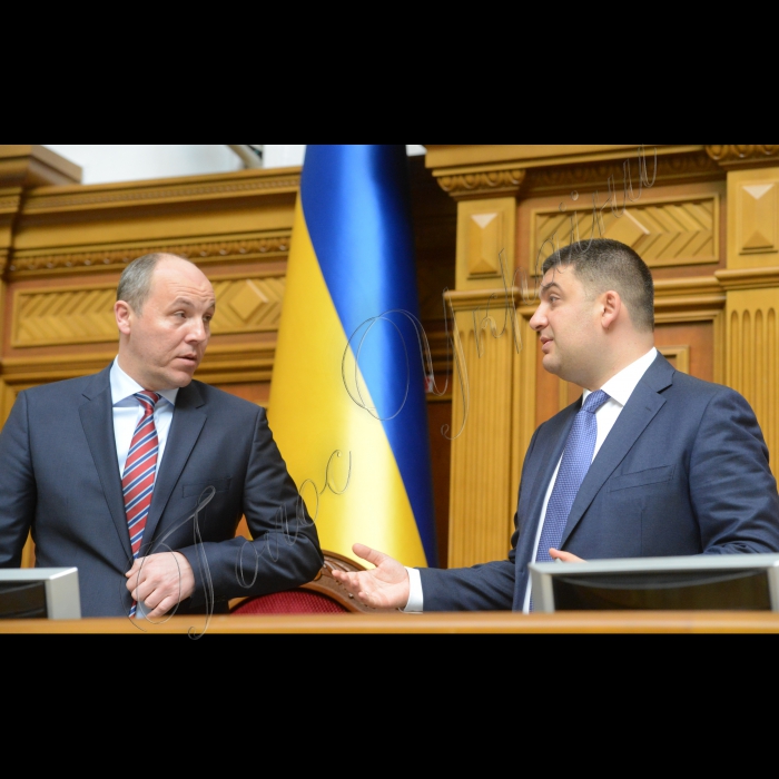 12 травня 2015 року.  Пленарне засідання ВР
Андрій Парубій Володимир Гройсман
