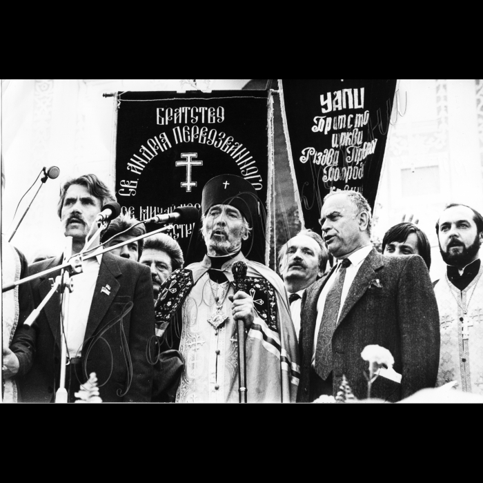 15.09.1991 Всеукраїнське віче у Києві на площі Богдана Хмельницького. Лук'яненко, Павличко