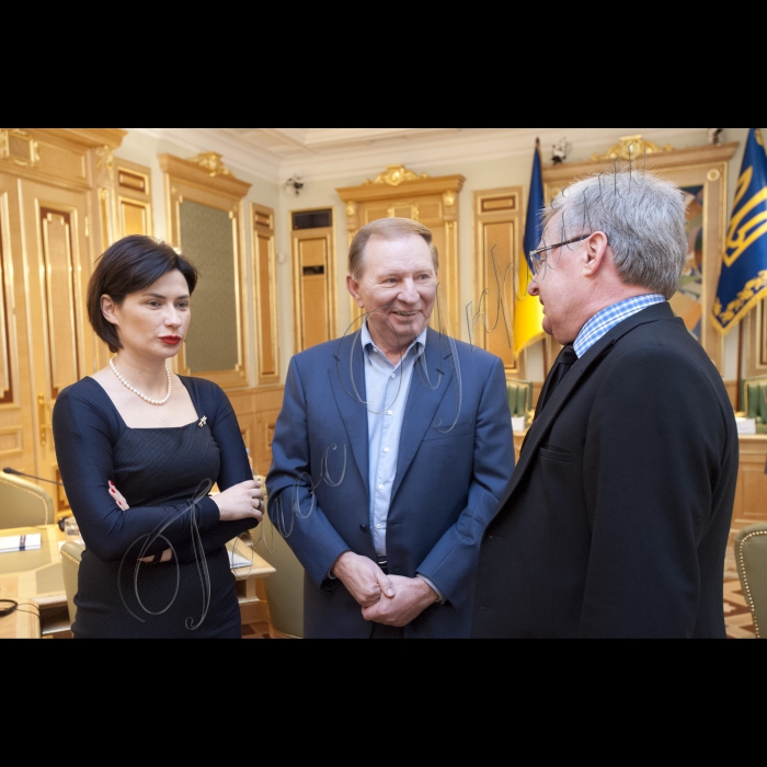 15 травня 2015 Під головуванням Голови ВР України Володимира Гройсмана відбулося чергове засідання Конституційної комісії.
