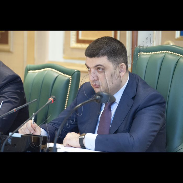 15 травня 2015 Під головуванням Голови ВР України Володимира Гройсмана відбулося чергове засідання Конституційної комісії.