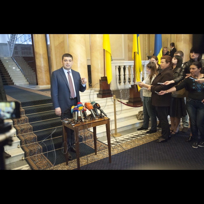 15 травня 2015
Брифінг Голови ВР України Володимира Гройсмана по закінченні чергового засідання Конституційної комісії.