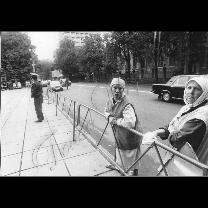 Мітинги. 1992 рік. Біля ВР. 
