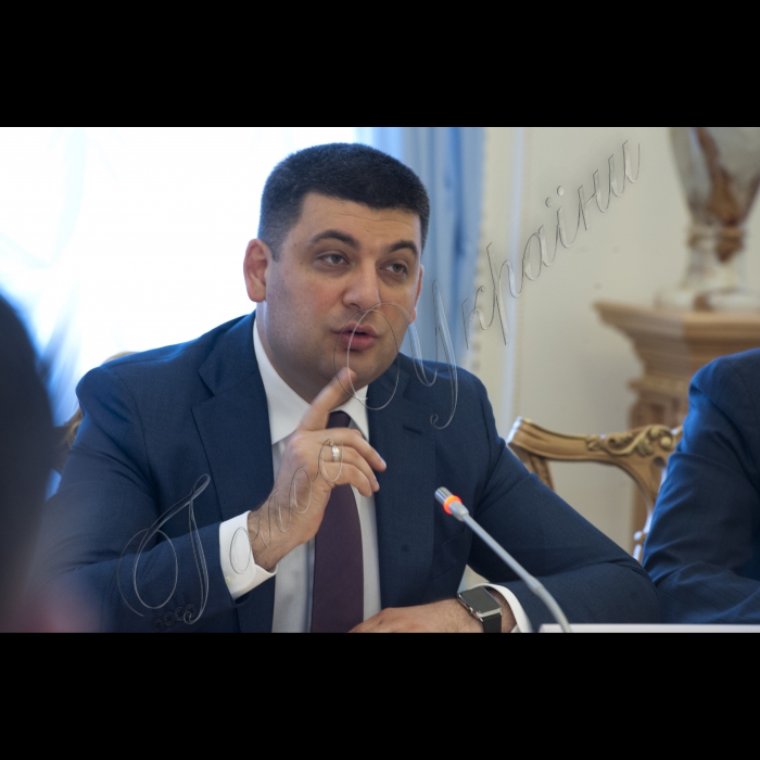 26 травня 2015
Зустріч Голови ВР України Володимира Гройсмана з представниками місії МВФ в Україні та Представництва МВФ в Україні.