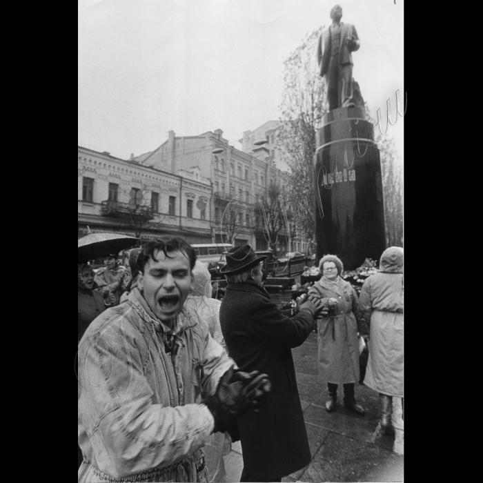 07.11.1993.
Святкування 76 річниці Жовтневої Революції. Київ.