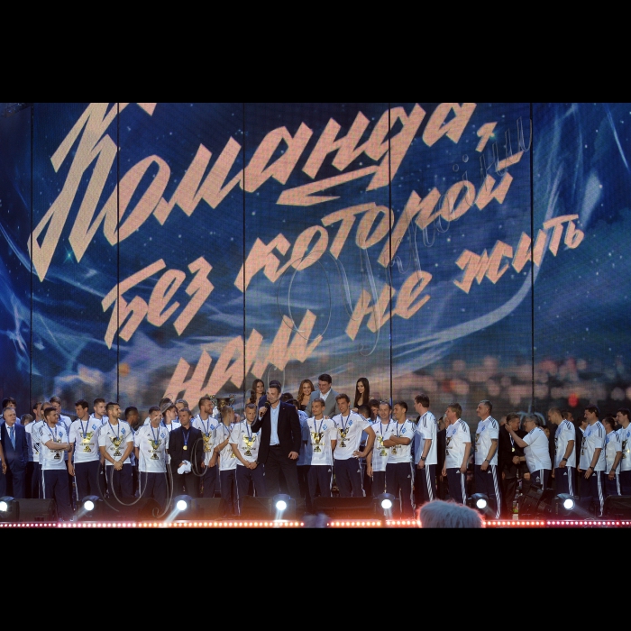 30 травня 2015
Київ. НСК «Олімпійський», під час проведення гала-шоу «Вшанування чемпіонів» ФК 