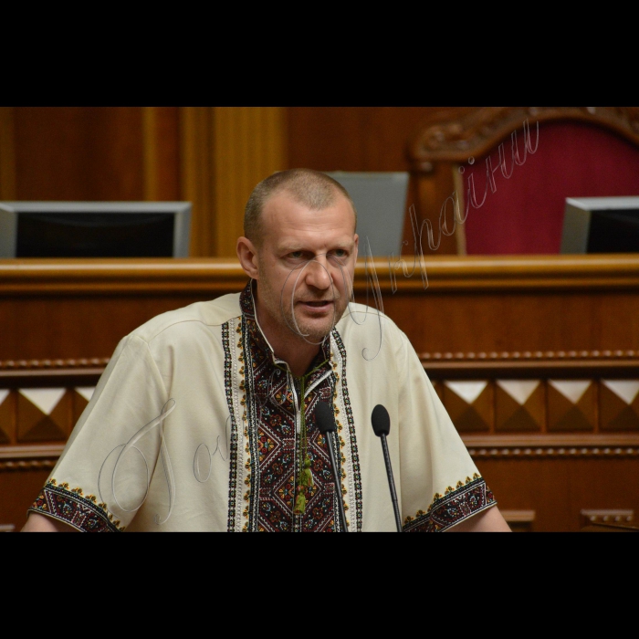 2 червня 2015 року
Пленарне засідання ВР
Виступи представників фракцій у ВР.
Андрій Тетерук (Народний фронт)