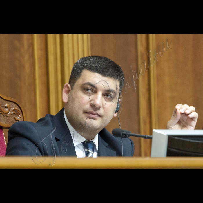 04 червня 2015
Президент України Петро Порошенко виступив у парламенті із щорічним Посланням до Верховної Ради про внутрішнє і зовнішнє становище України.