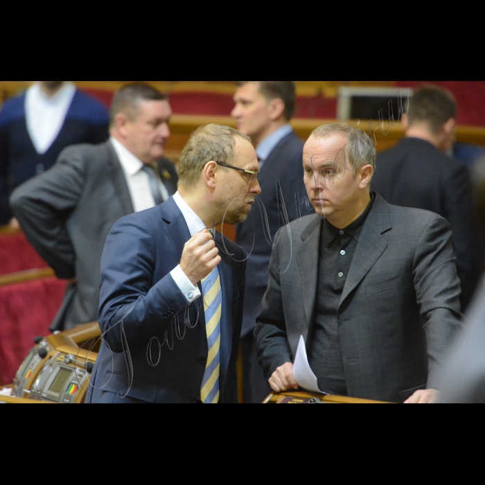 16 січня 2015. Пленарне засідання ВР. Сергій Власенко Нестор Шуфрич 