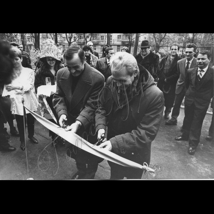 17.11.1995.
Україно-кубинський медичний центр