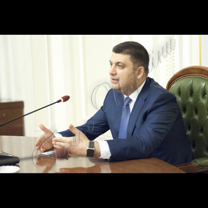 05 червня 2015
Голоа ВР України Володимир Гройсман привітав журналістів з їхнім професійним святом.