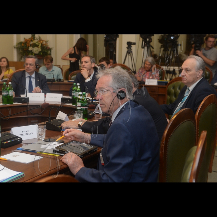 8 червня 2015
Відбулося засідання Міжпарламентської Ради Україна-НАТО. Вступне слово першого заступника голови Верховної Ради України, співголови Міжпарламентської Ради Україна-НАТО Андрія Парубія та співголови Міжпарламентської Ради Україна-НАТО від ПА НАТО Рейнел Андрейчук.