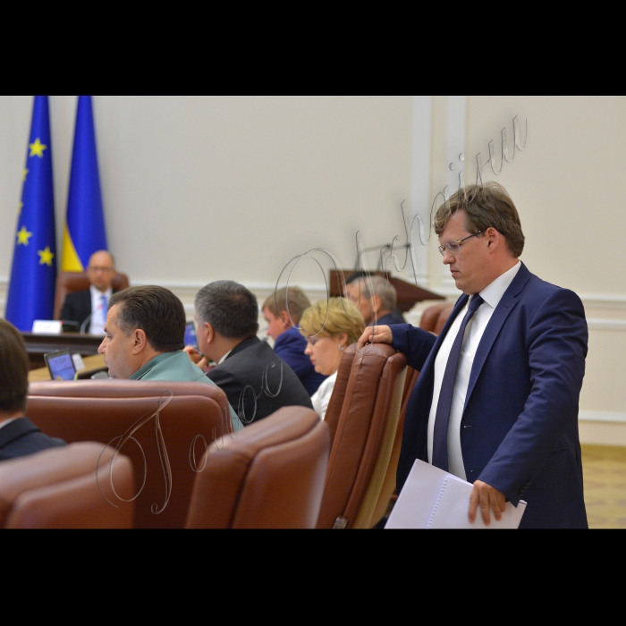 17 червня 2015
Під головуванням Прем’єр-міністра України Арсенія Яценюка відбулось засідання Уряду. Міністр соціальної політики України Павло Розенко