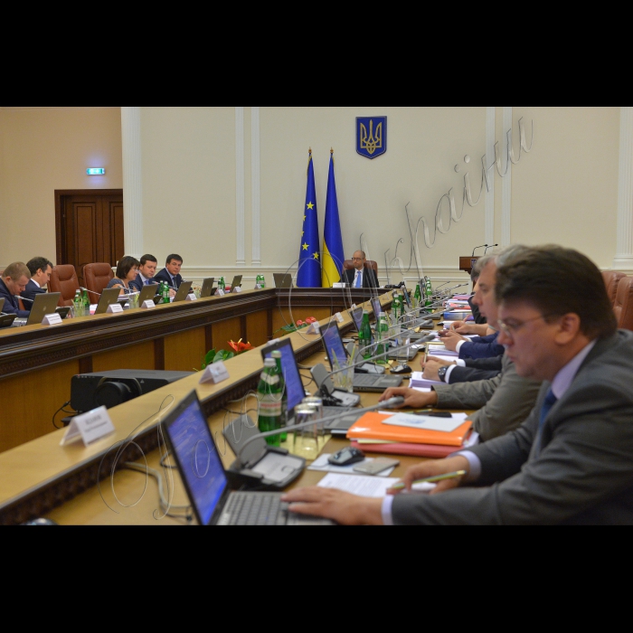 17 червня 2015
Під головуванням Прем’єр-міністра України Арсенія Яценюка відбулось засідання Уряду.