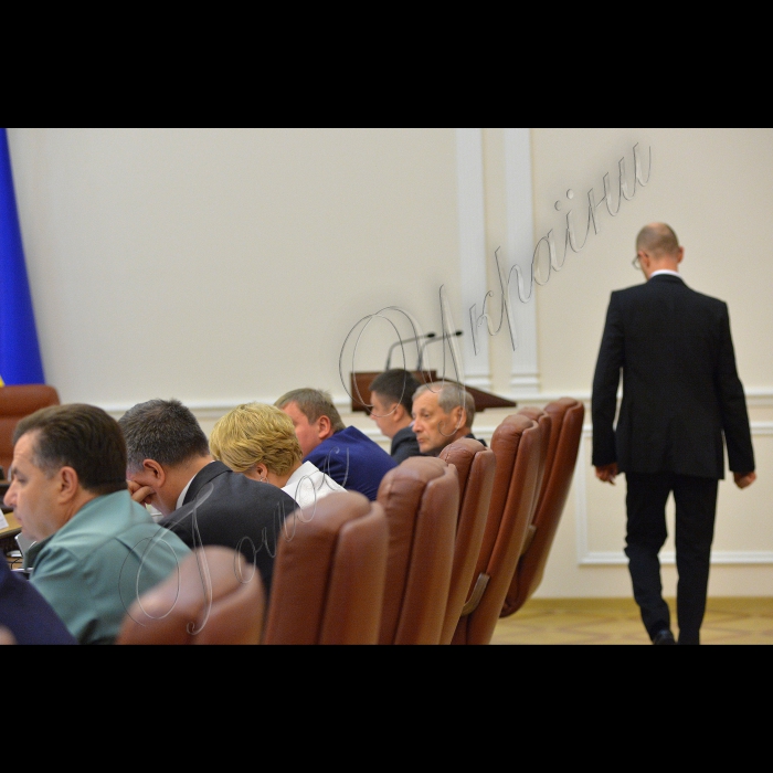17 червня 2015
Під головуванням Прем’єр-міністра України Арсенія Яценюка відбулось засідання Уряду.