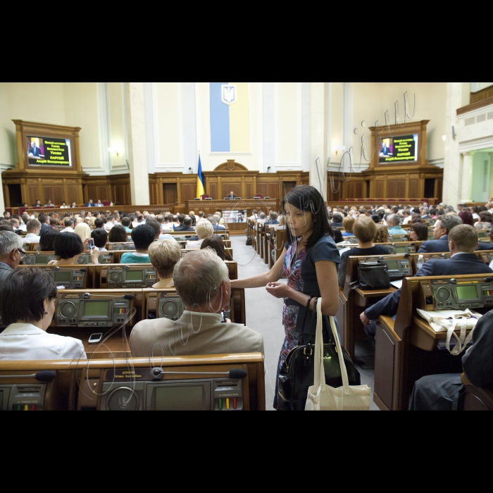 17 червня 2015
Парламентські слухання на тему: «Сімейна політика України - цілі та завдання».
Вів засідання Перший заступник Голови ВР України Андрій Парубій.