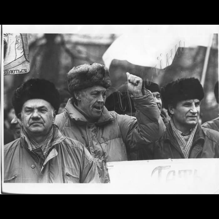 18.03.1997. 
Мітинги біля ВР
