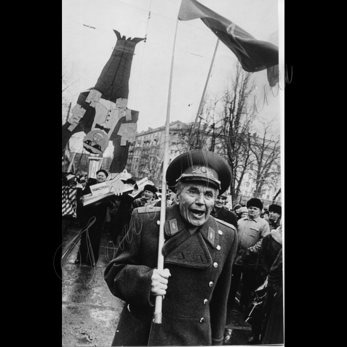 18.03.1997.
Страйк комуністів. Загальнодержавна акція протесту - мітинг організована організацією 