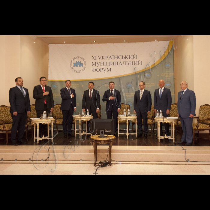 22 червня 2015
Робоча поїздка Голови ВР України Володимира Гройсмана у Одесу.
Участь у засіданні Асоціації міст України (АМУ) у рамках XI  Українського муніципального форуму.
