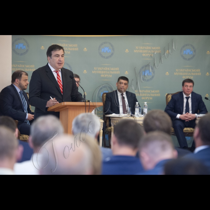 22 червня 2015
Робоча поїздка Голови ВР України Володимира Гройсмана у Одесу.
Участь у засіданні Асоціації міст України (АМУ) у рамках XI  Українського муніципального форуму.
